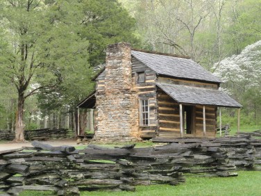 log-cabin-591689_1920